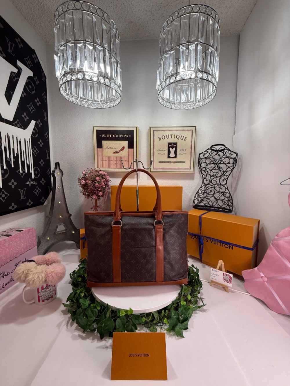 LOUIS VUITTON LARGE MONOGRAM FRENCH TOTE! - Picture 3 of 17